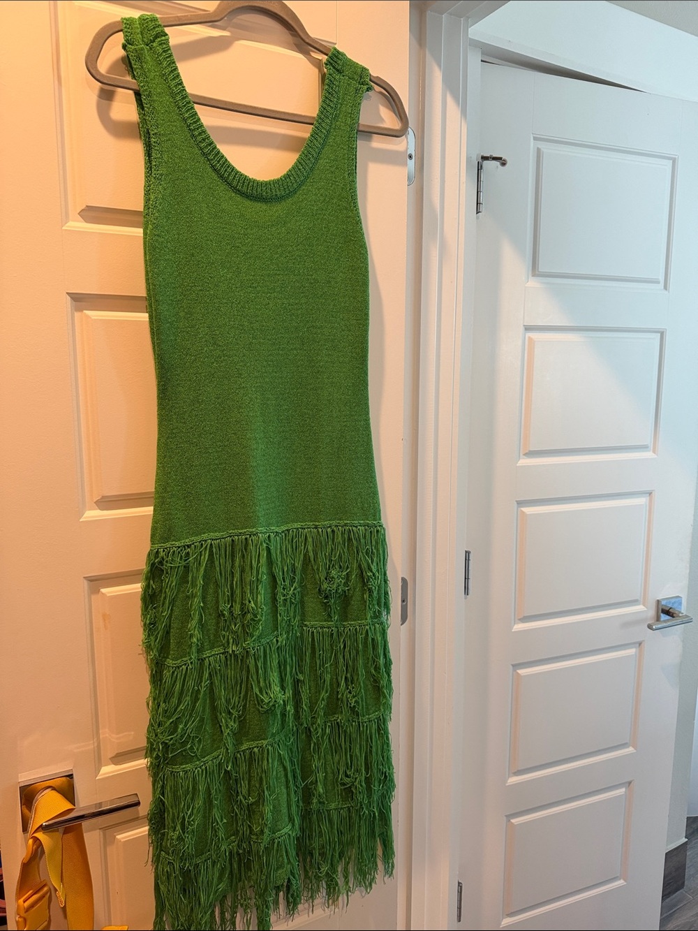 Source Unknown Bright Green Fringe Knit Midi Dress - Picture 2 of 3